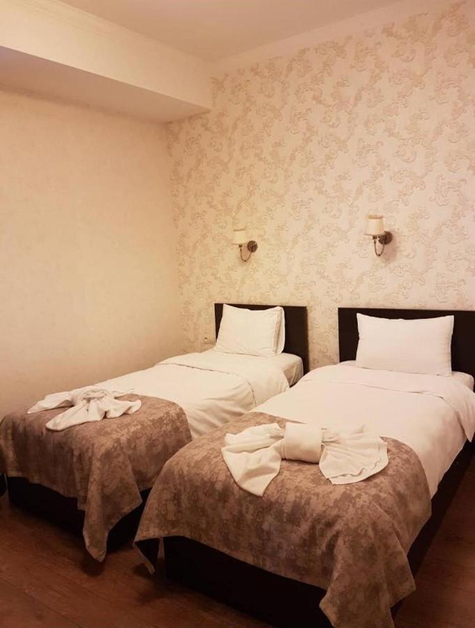 MariaLuis Hotel Tbilisi Buitenkant foto