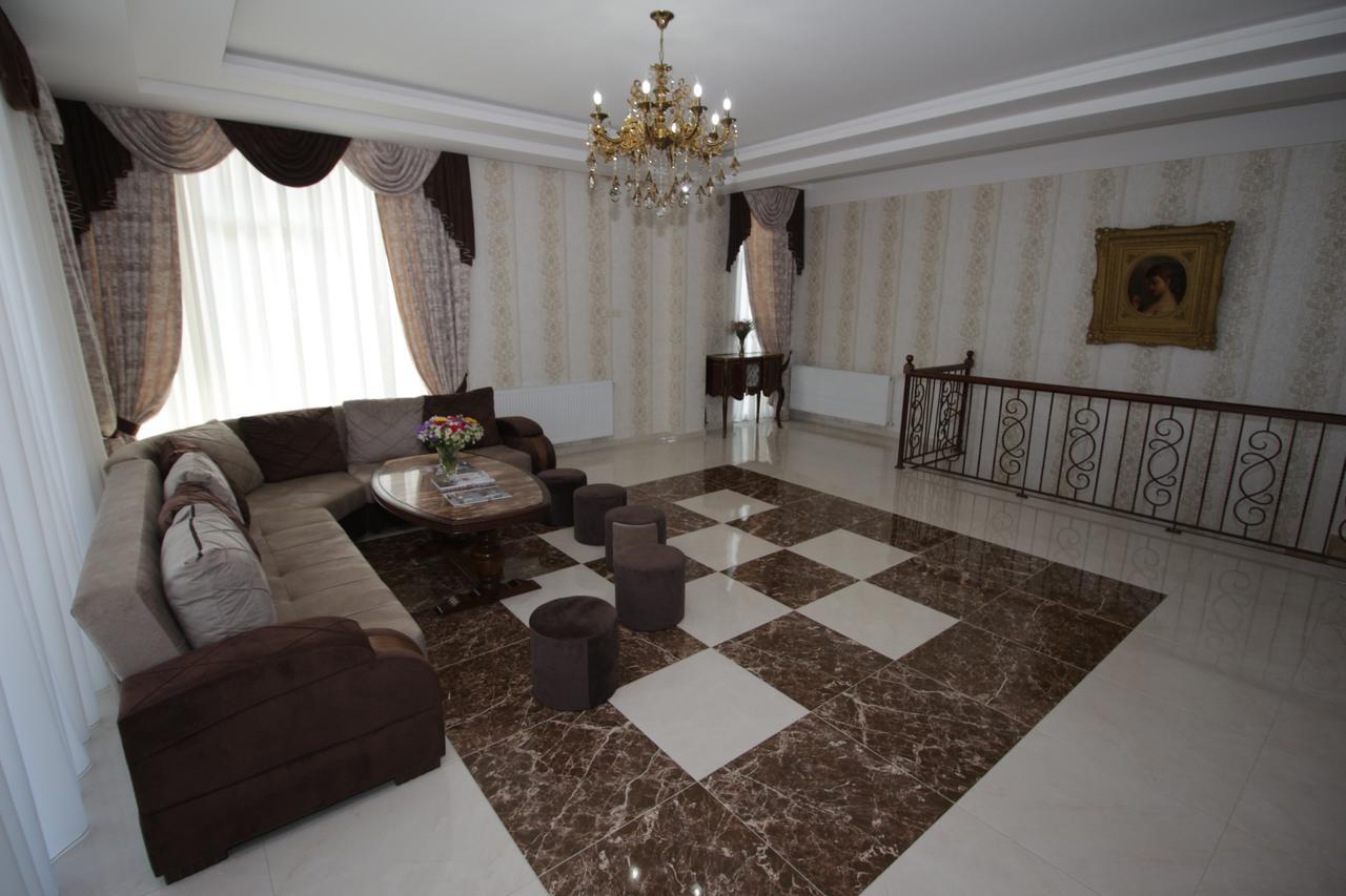 MariaLuis Hotel Tbilisi Buitenkant foto
