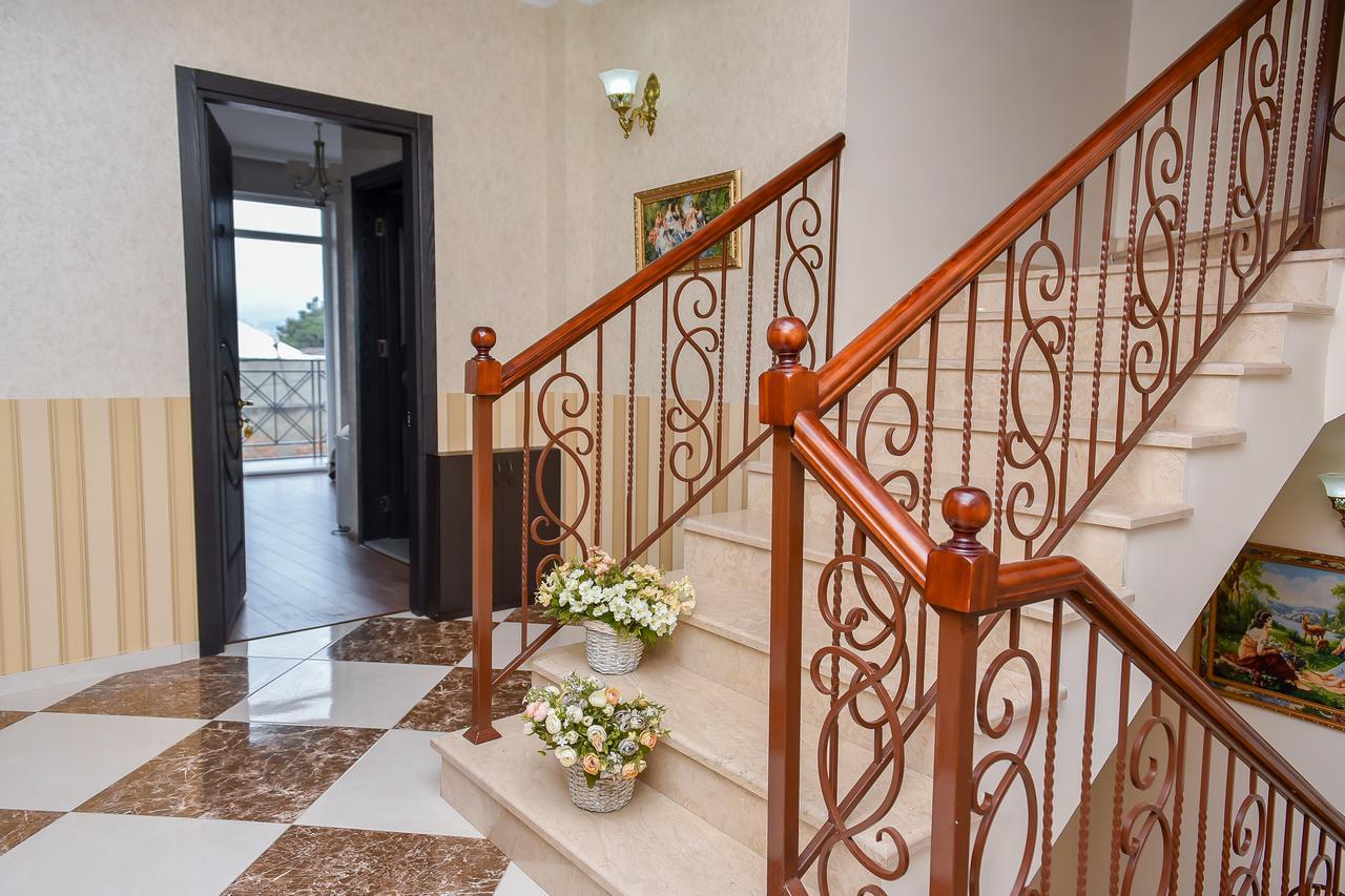 MariaLuis Hotel Tbilisi Buitenkant foto